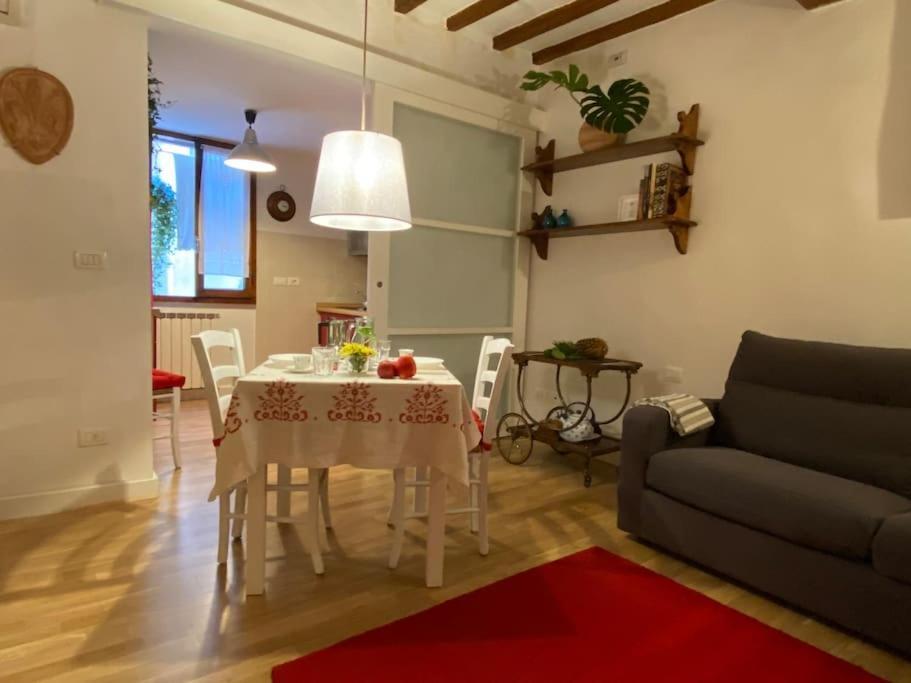 San Lorenzo Apartment In Red Florence Ngoại thất bức ảnh